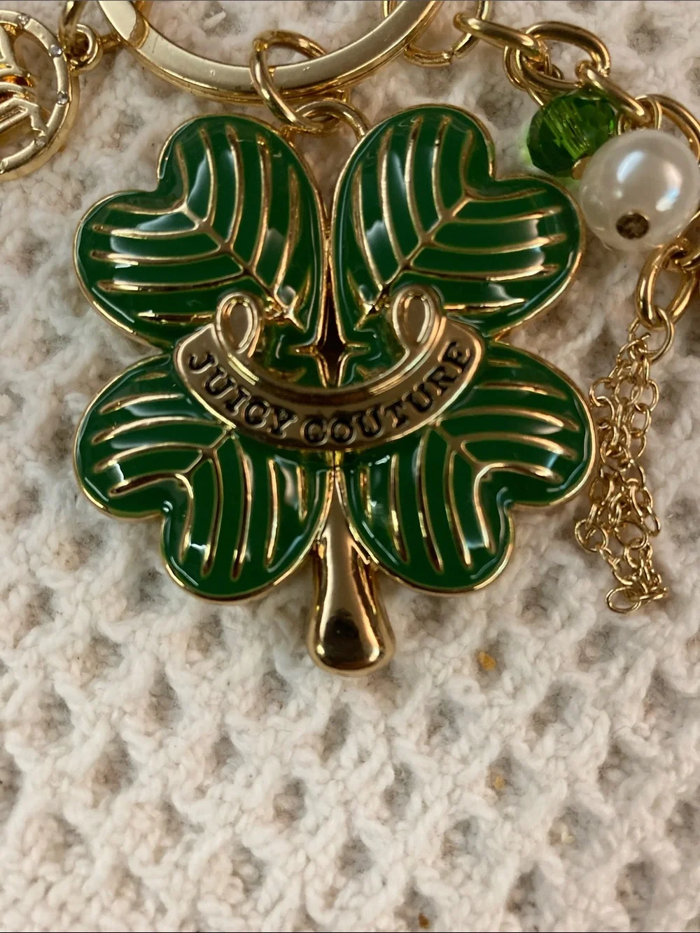 Rare Juicy Couture NWOT Green Enamel Four-Leaf Clover Keychain with Gold Accents